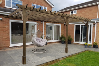 pergola 67